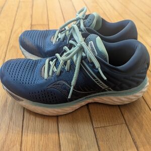 Saucony Women's Navy and Teal Athletic Shoes